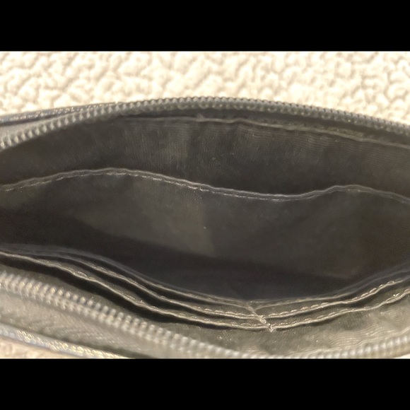 Coach Clutch - Signature (9 in x 5 in) - Picture 7 of 7